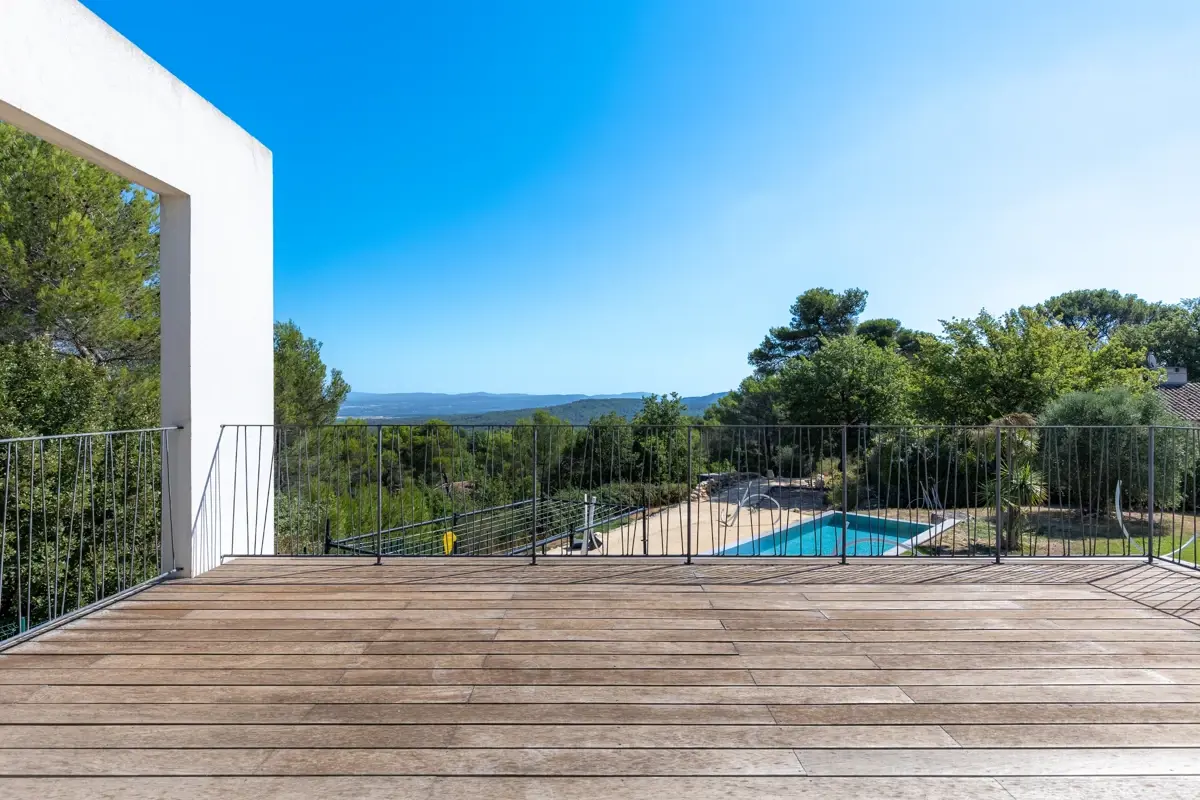 Photo 3 - Villa contemporaine avec vue imprenable sur le Luberon - Piscine et séjour cathédrale 
