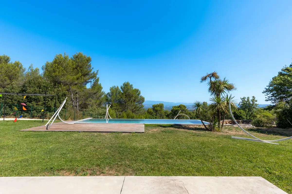 Photo 4 - Villa contemporaine avec vue imprenable sur le Luberon - Piscine et séjour cathédrale 