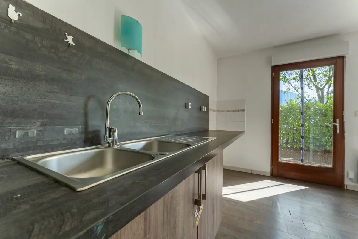 Photo 3 - Appt de Type 3 - Jardin de 88m2- Proche plan d'eau d'Embrun.