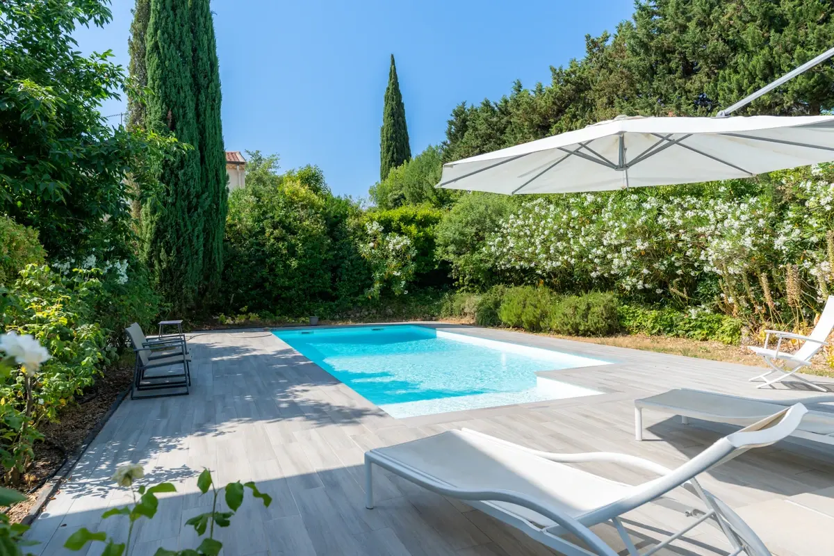 Photo 1 - Villa contemporaine de 8 pièces - quartier Pont de l'Arc