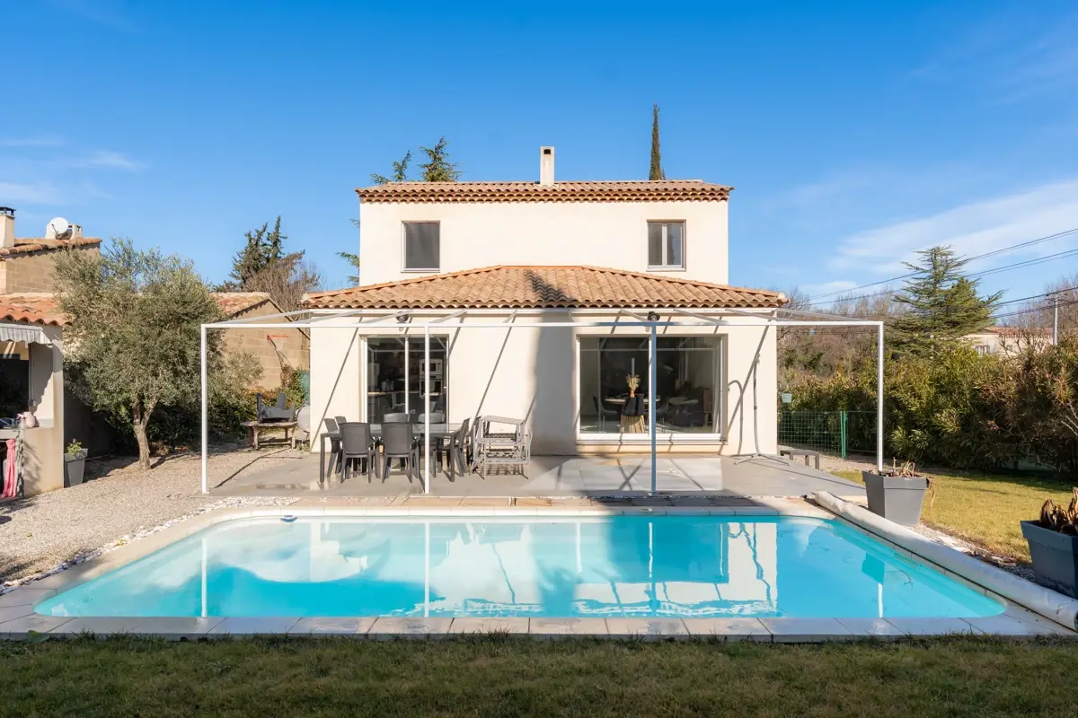 Photo 1 - Maison 5 pièces avec piscine, cuisine d'été et garage aménagé