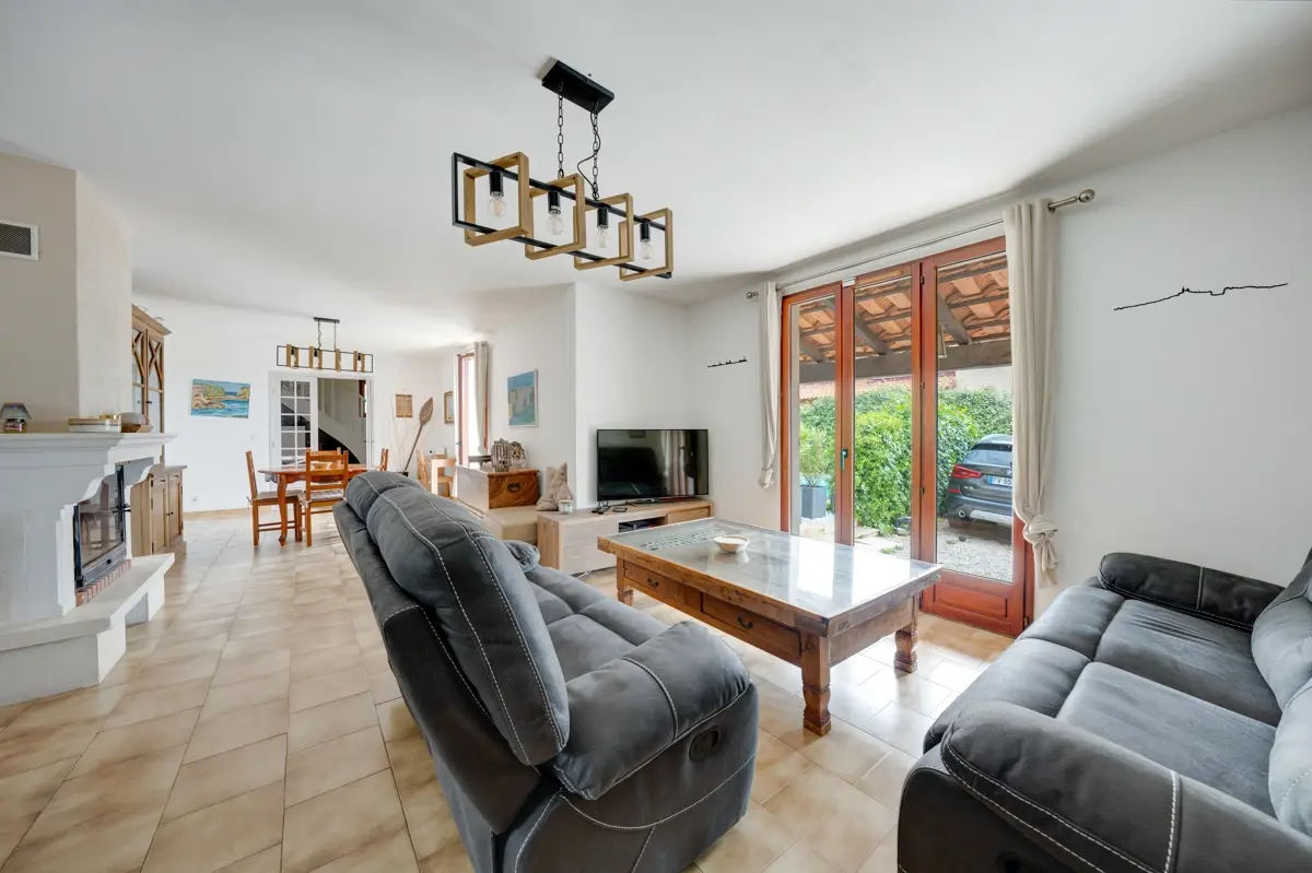 Photo 3 - Maison 5 pièces 150m² avec piscine