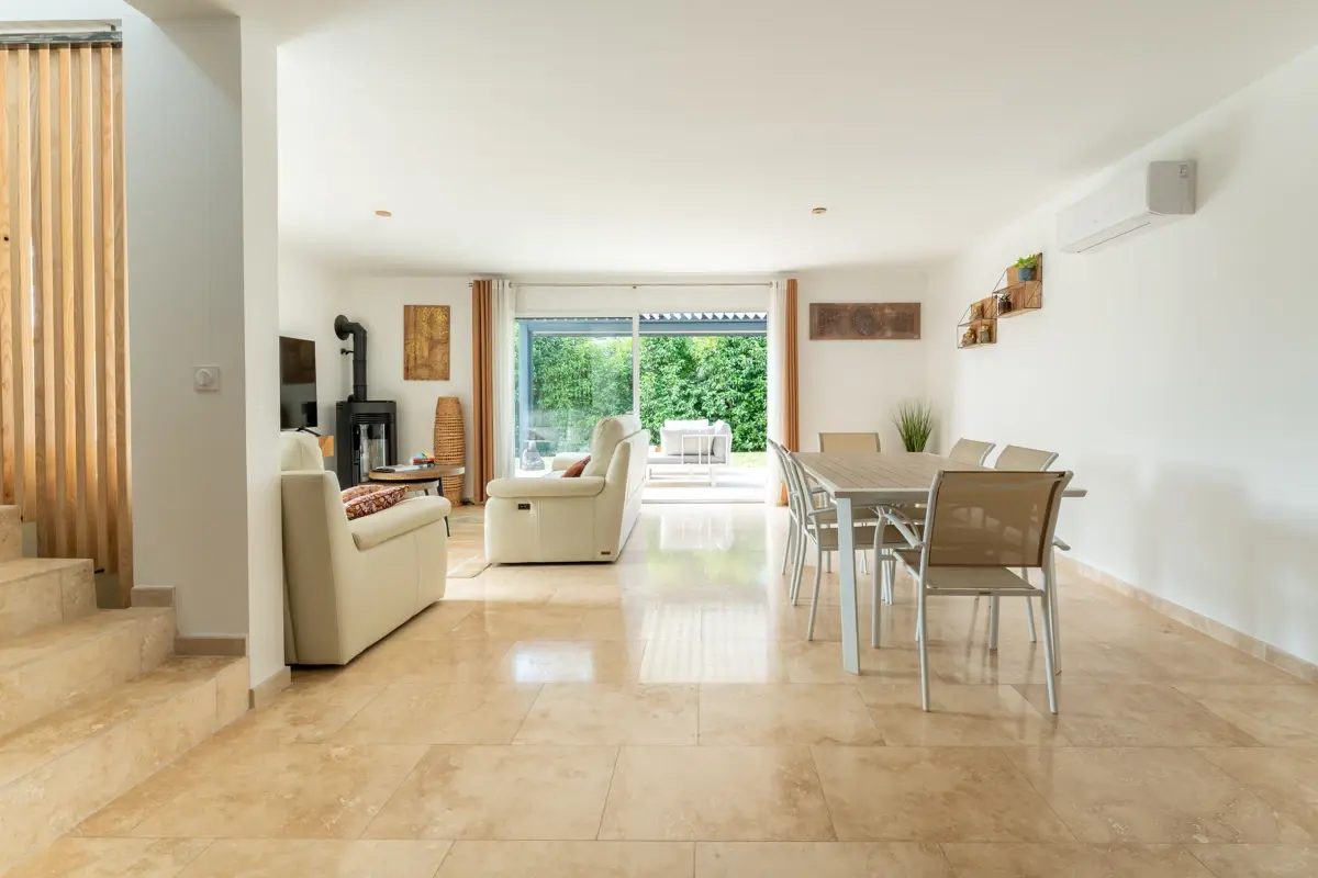 Photo 3 - Villa contemporaine avec piscine 