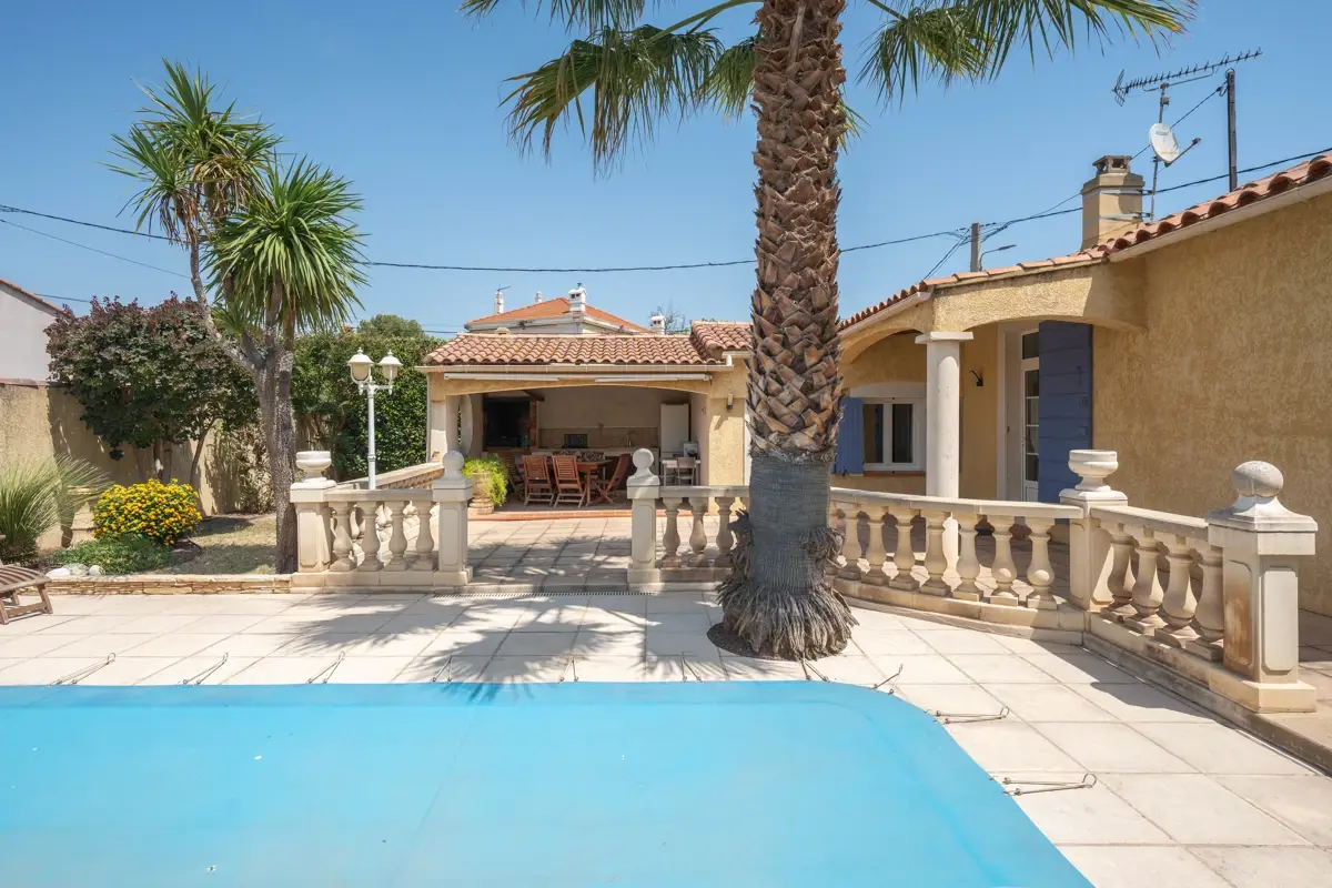 Photo 2 - Maison plain-pied de type 4 avec garage, piscine et cuisine d'été