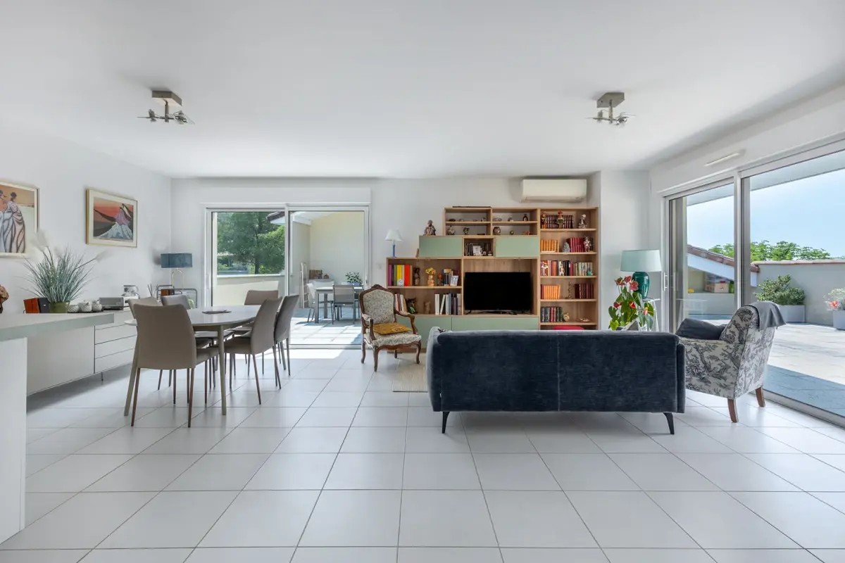 Photo 2 - Appartement rooftop 4 pièces de 94 m² - Luynes