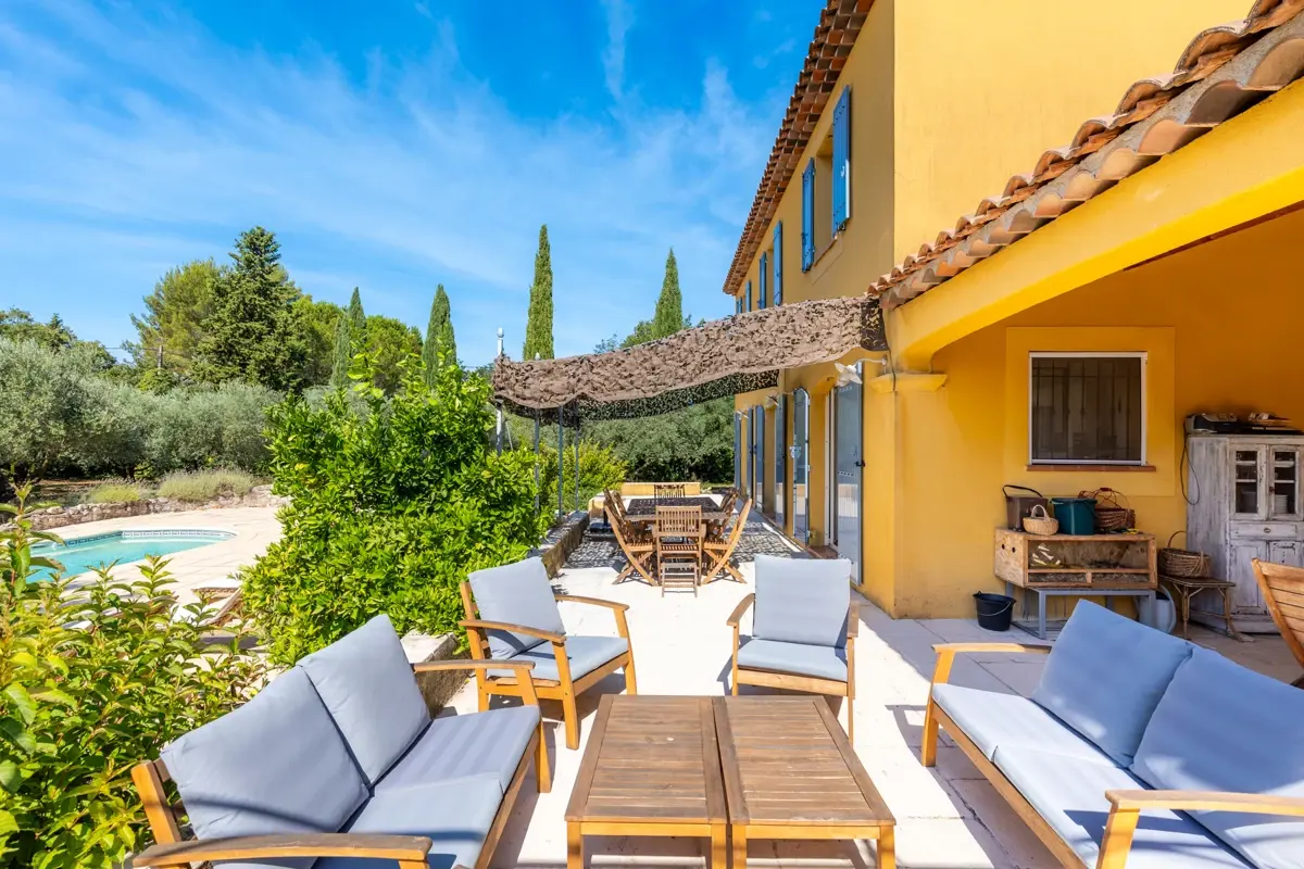 Photo 3 - Maison 180 m2 sur 2 500m2 de terrain avec piscine et jacuzzi sur Aix-en-Provence