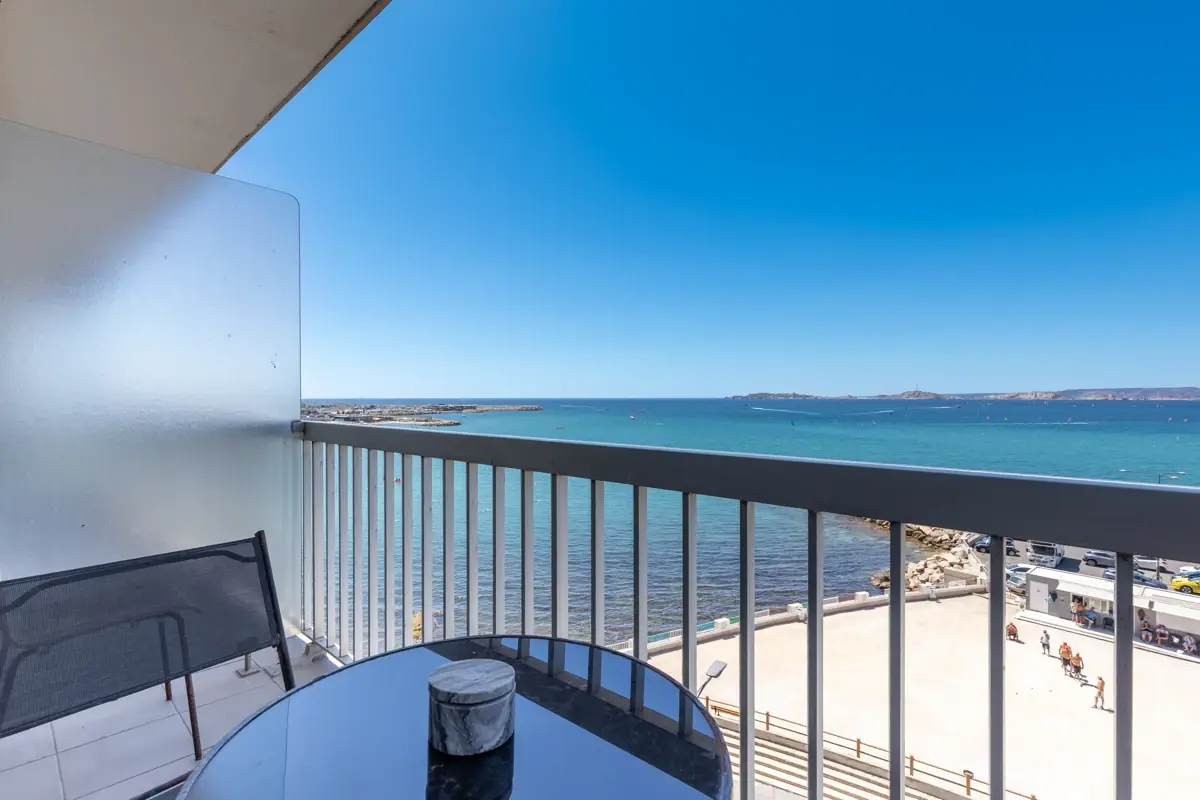 Photo 1 - Appartement T3 avec balcons et vue sur mer dans le 8e arrondissement de Marseille