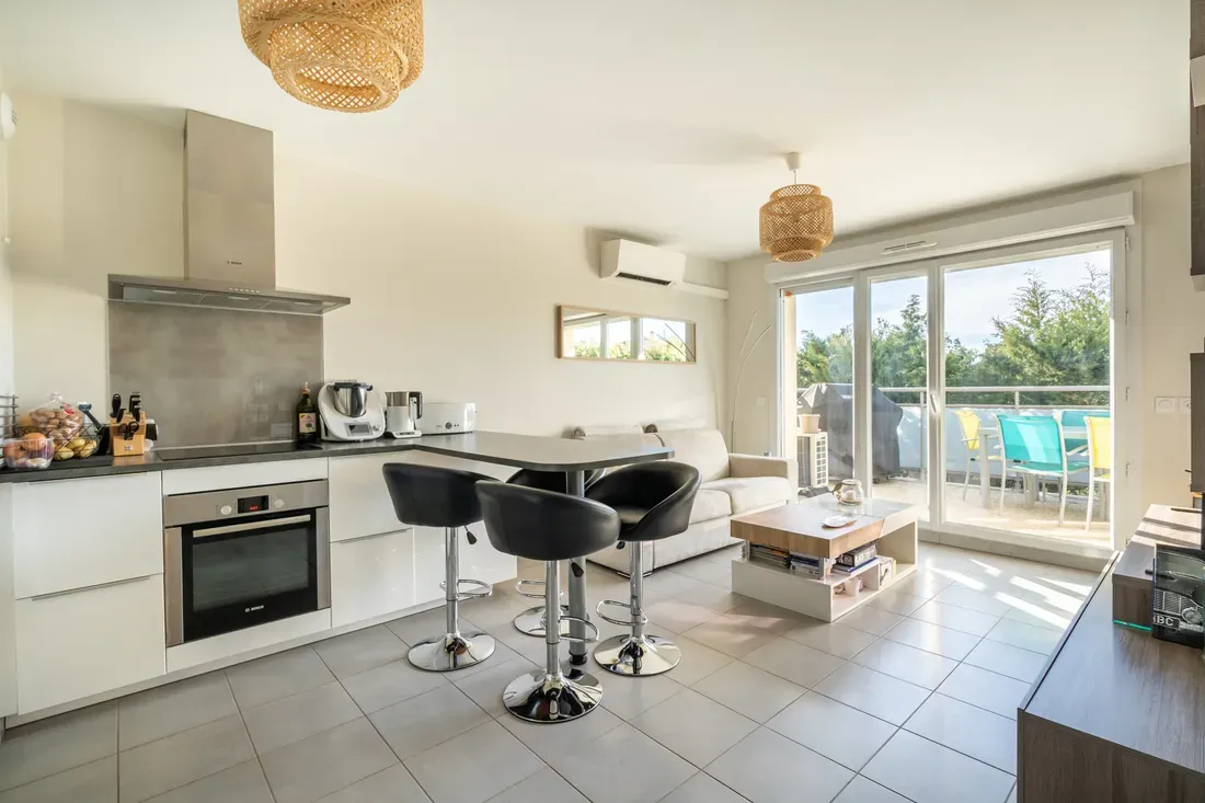 Photo 1 - Appartement 2 pièces à Meyreuil (13590)