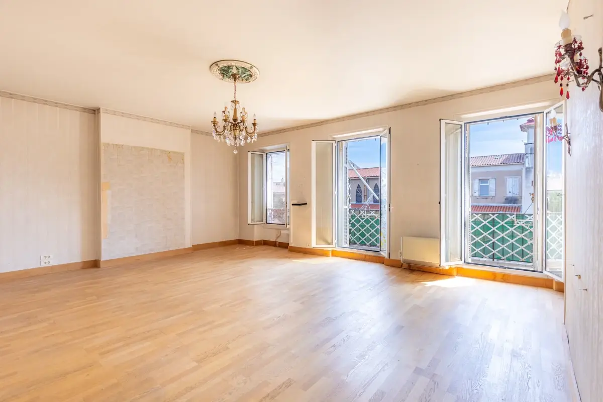 Photo 2 - Appartement 4 pièces avec extérieurs dans le quartier des Cinq-Avenues 
