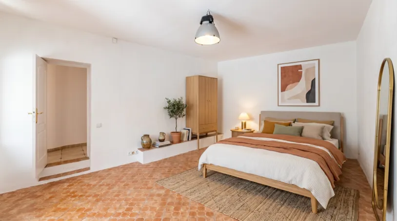 Maison 270 m2 avec sous sol, dépendance de 40 m2 + garage sur 2300 m2 de terrain — 17