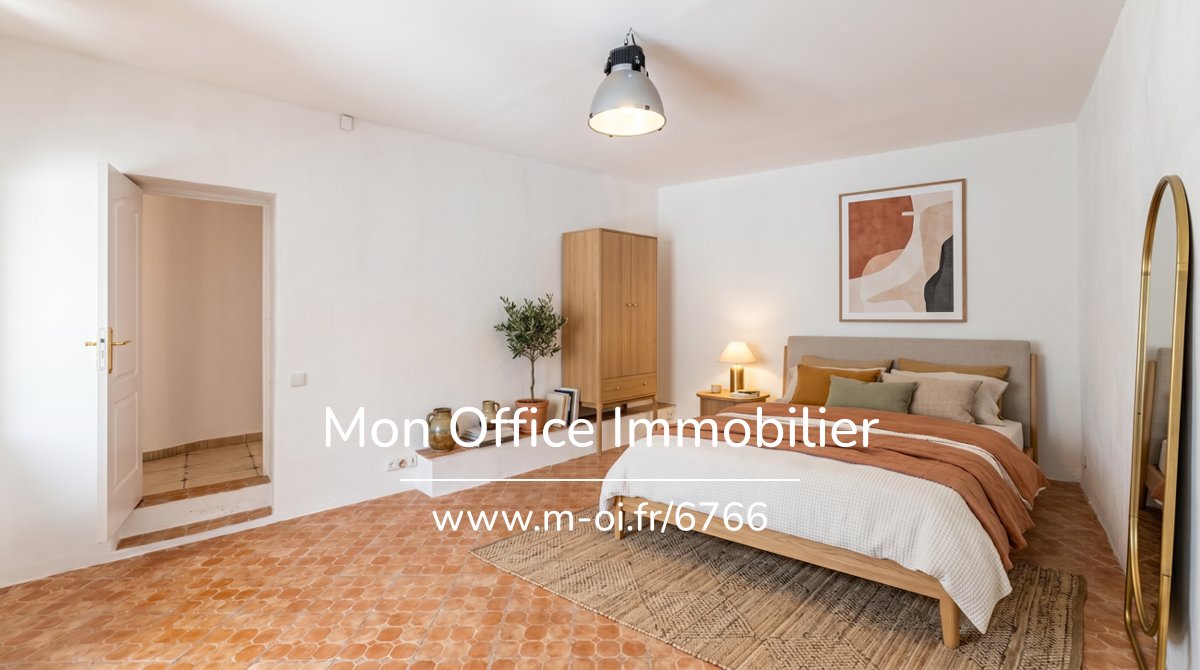 Maison 270 m2 avec sous sol, dépendance de 40 m2 + garage sur 2300 m2 de terrain — 19