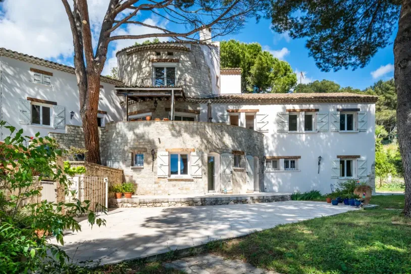 Maison contemporaine 4 chambres - piscine - Le Tholonet — 2