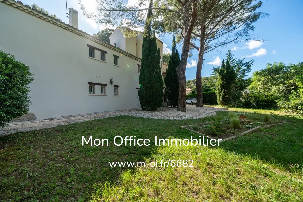 Maison contemporaine 4 chambres - piscine - Le Tholonet — 19