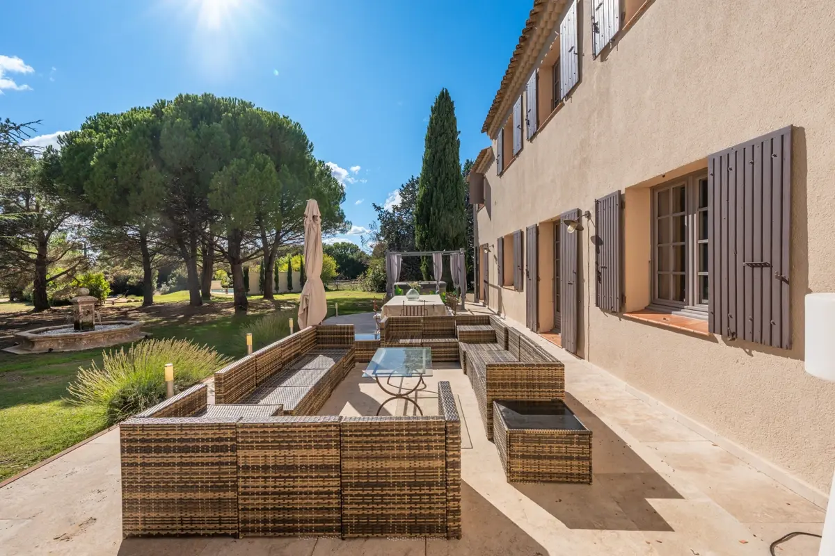 Photo 1 - Bastide Provençale de 305m2 - Puyricard 