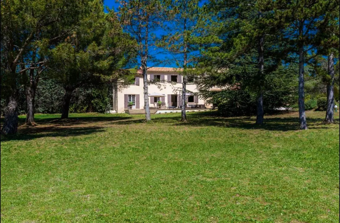 Photo 5 - Maison située à Puyricard - 305 m2