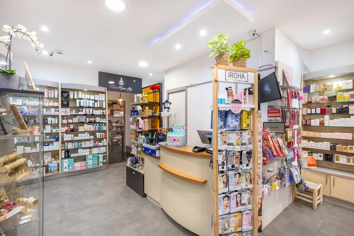 Photo 3 - Fonds de commerce parfumerie d'une surface de 80 m2 