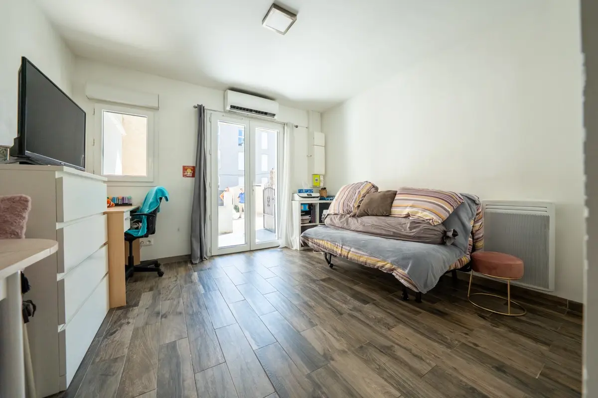 Photo 3 - Exclusivité un Immeuble de quatre appartements plus une maison de 70 m2 sur un terrain de 330 m2 