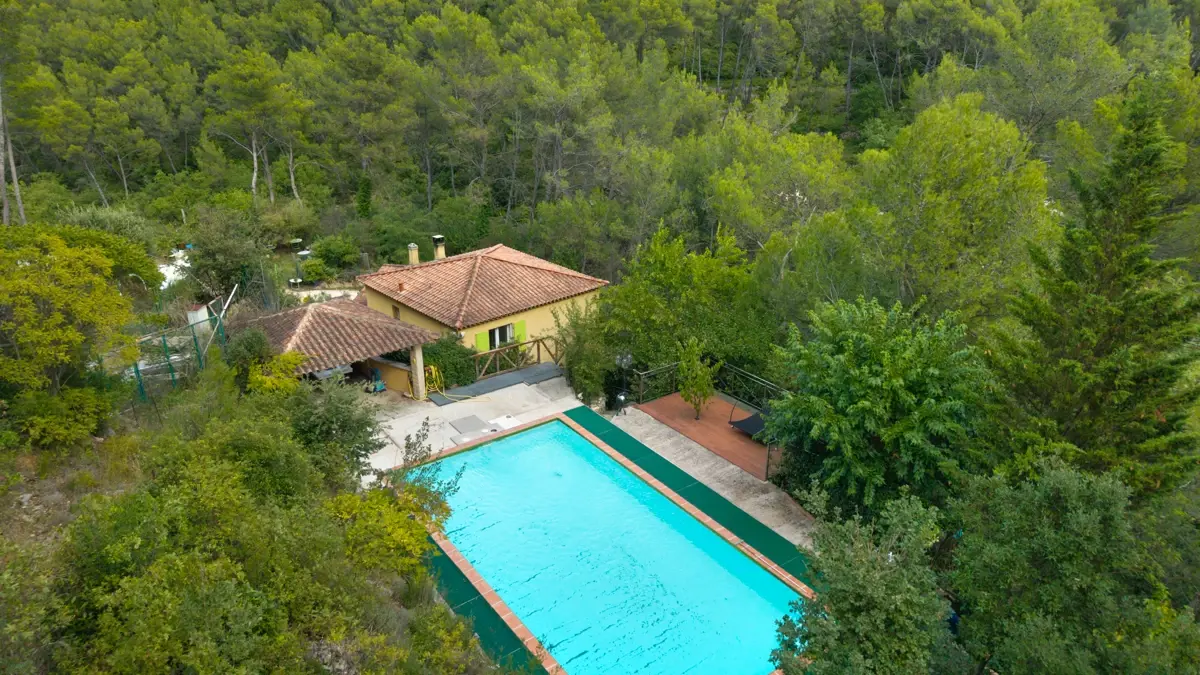 Photo 3 - Maison 5 pièces avec piscine et pool house 