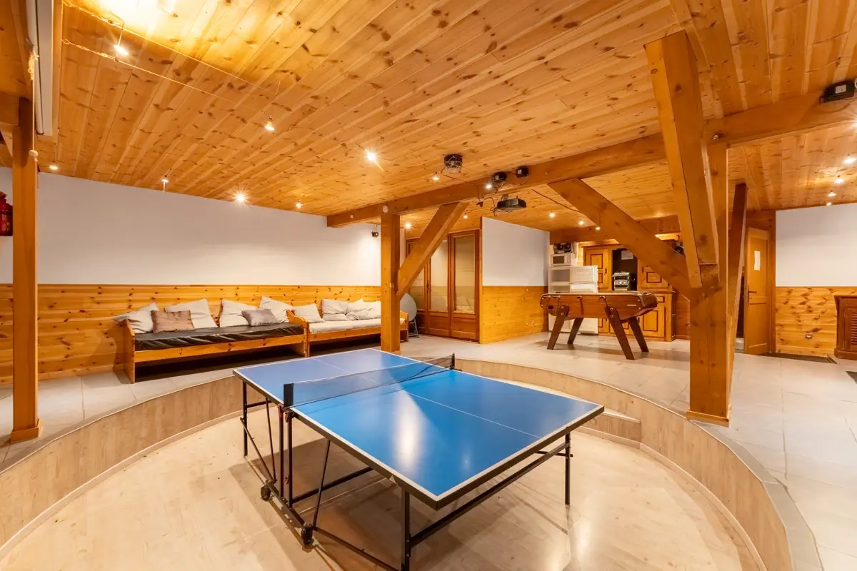 Photo 5 - Chalet 330m² - 28 couchages - Salle Cinéma et Danse