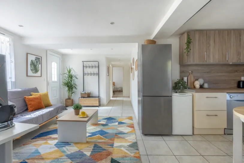 T3 avec une terrasse de 15m2 au centre de Saint Cyr sur mer — 8