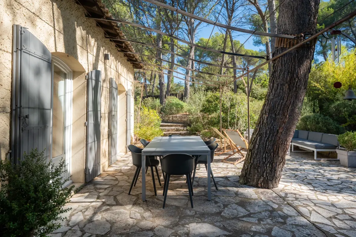 Photo 2 - Maison type 7 avec garage, dépendance et piscine partagée sur Ventabren