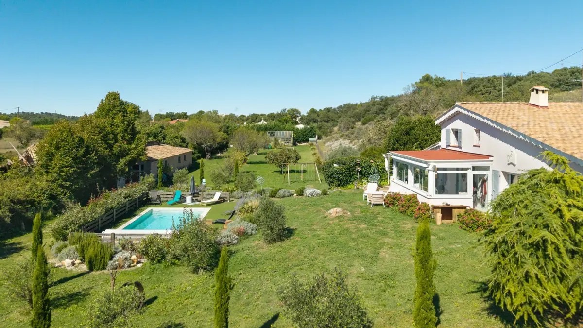 Photo 2 - La Verdière (83560)- Villa entièrement rénovée- 3111m2 - piscine sel 8X4- 2 annexes de 50m2 dont 1 garage/stockage.
