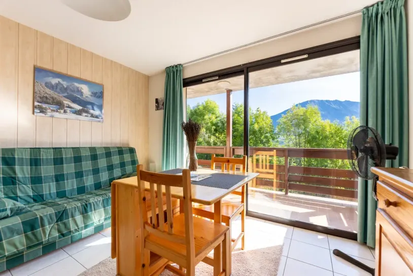 Studio coin nuit - Plan d'eau- Grand balcon — 2