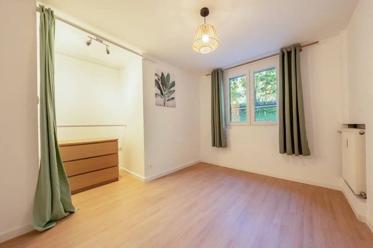 Photo 5 - Appartement traversant Type 3 - entièrement rénové - Centre-ville