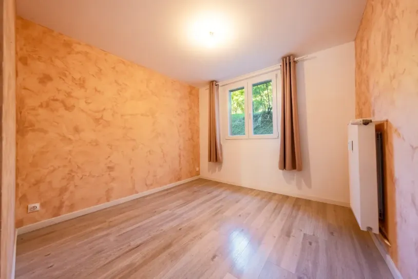 Appartement traversant Type 3 - entièrement rénové - Centre-ville — 17