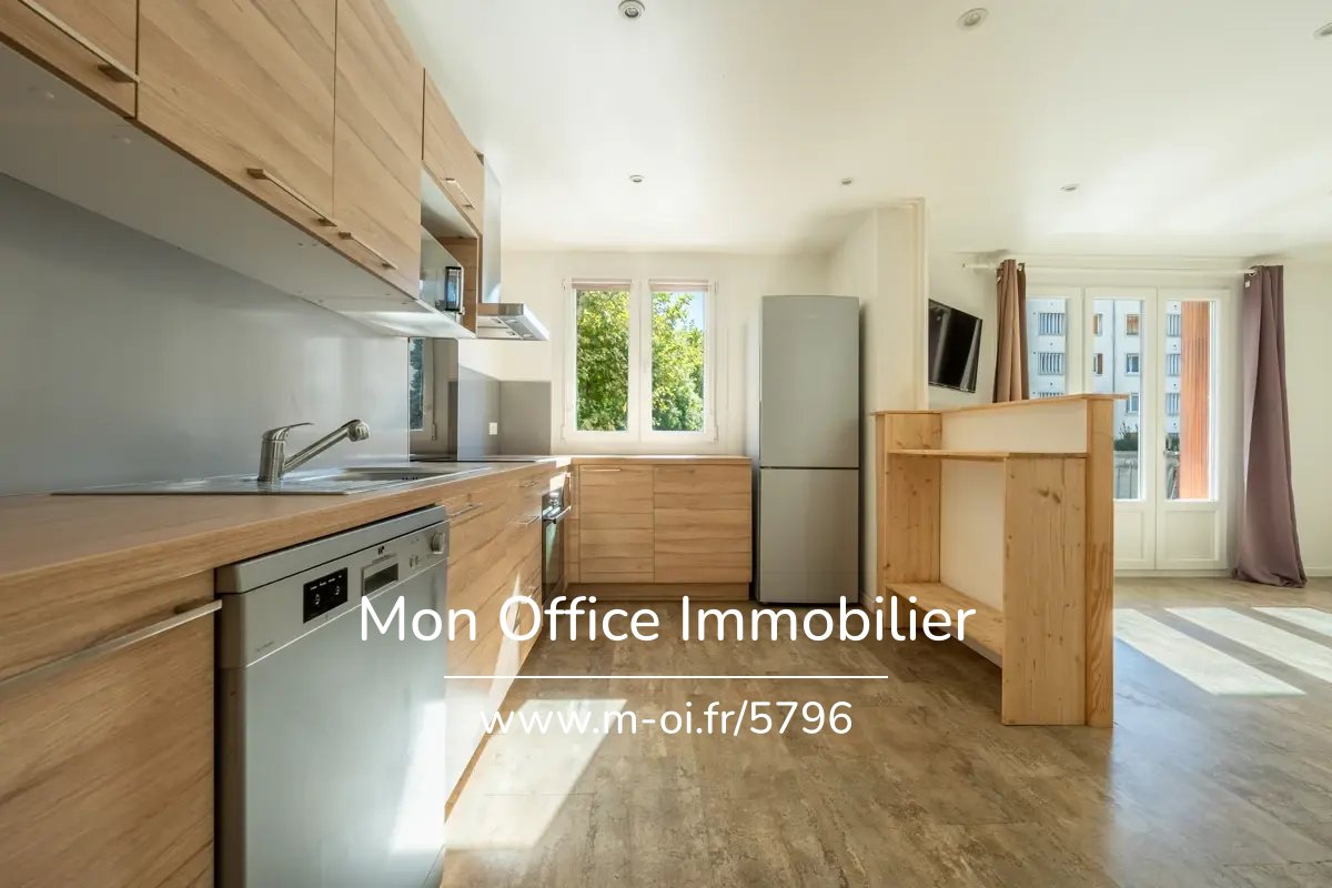Appartement traversant Type 3 - entièrement rénové - Centre-ville — 7
