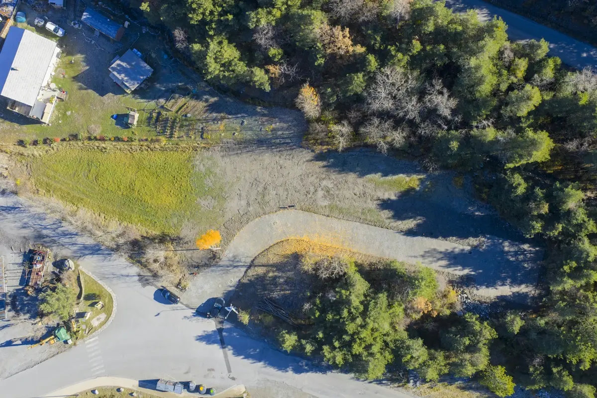 Photo 2 - Terrain constructible de 642m2. 