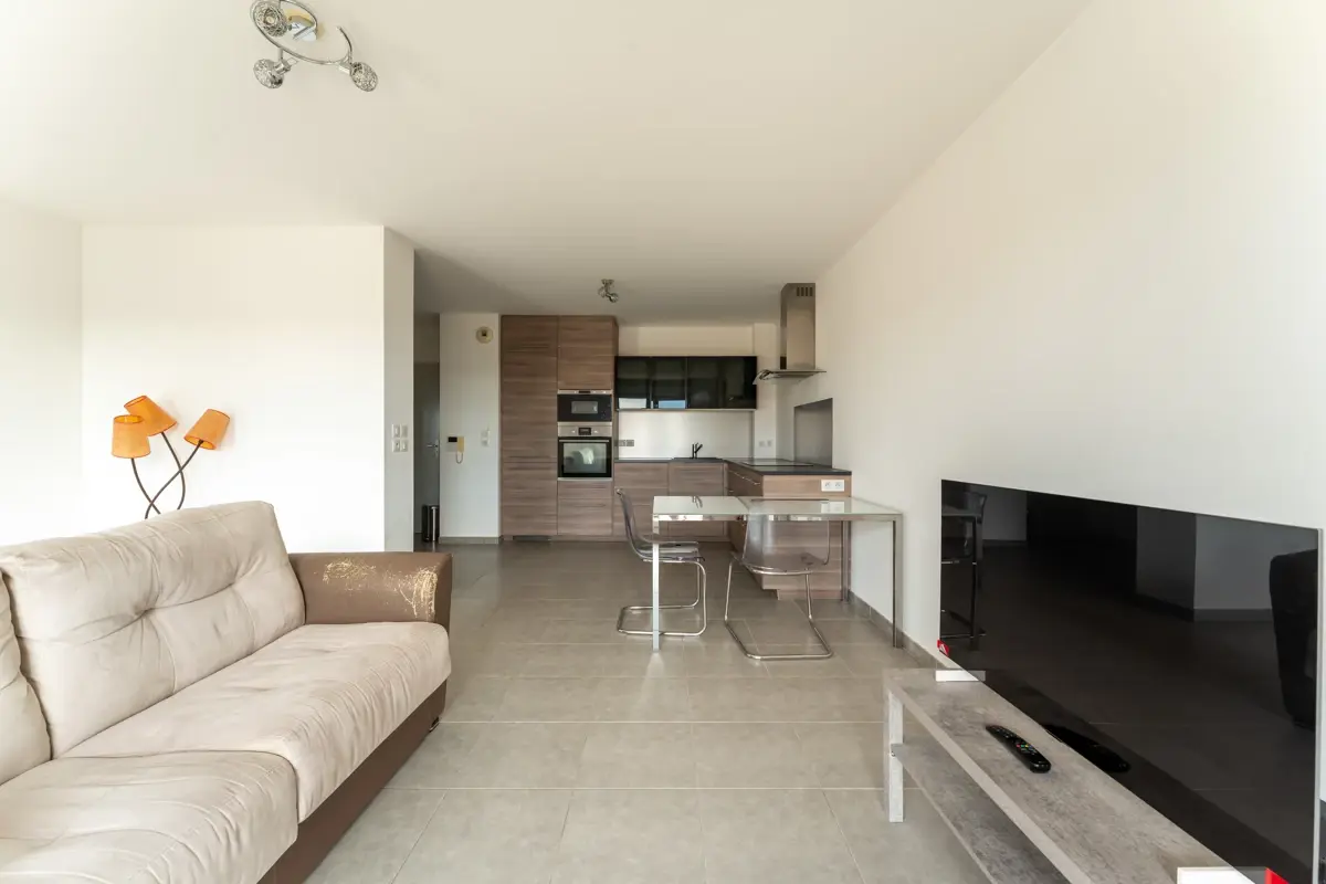 Photo 4 - Appartement 2 pièces avec terrasse et stationnement sécurisé et privé 