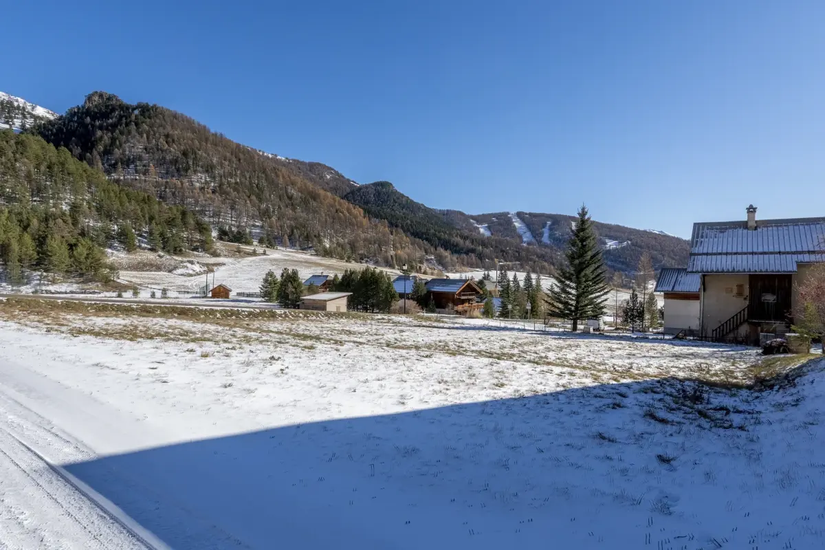 Photo 4 - Terrain de 800m2 à Arvieux (05350)