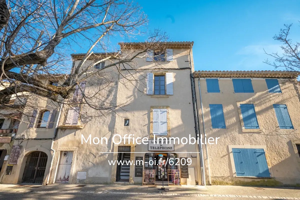 Appartement vue château à LOURMARIN — 14
