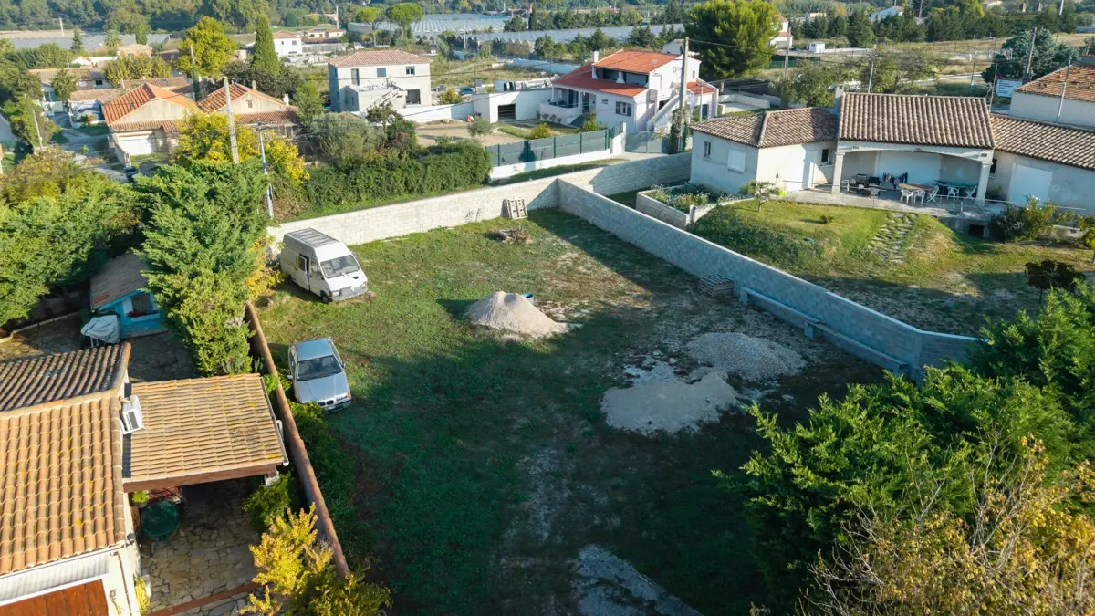 Photo 4 - Terrain constructible de 775m2 - Zone UD4