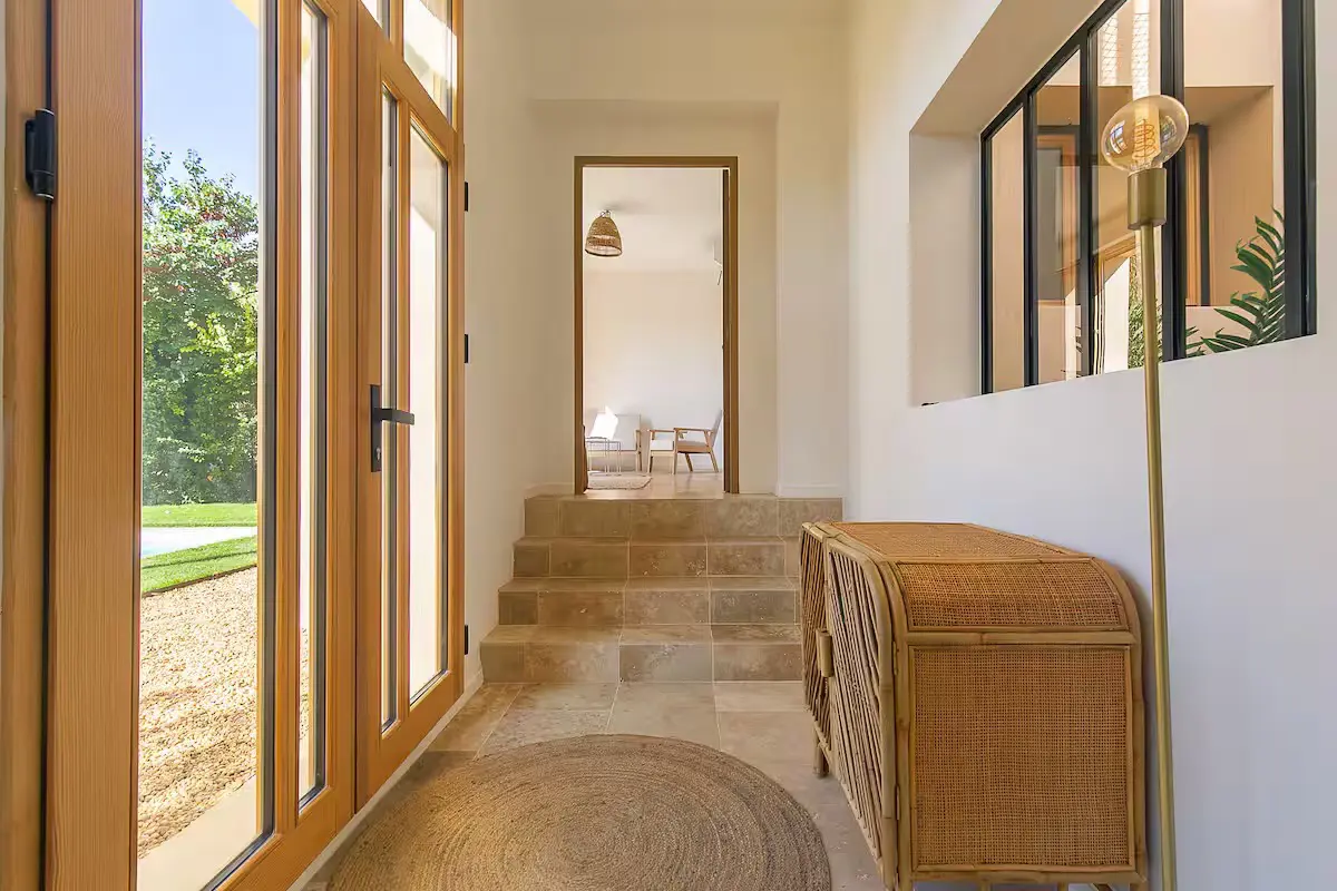 Photo 3 - Villa - 7 pièces - 5 Chambres - 180m2 - Jardin - Piscine - Dépendance - Aix-en-Provence 