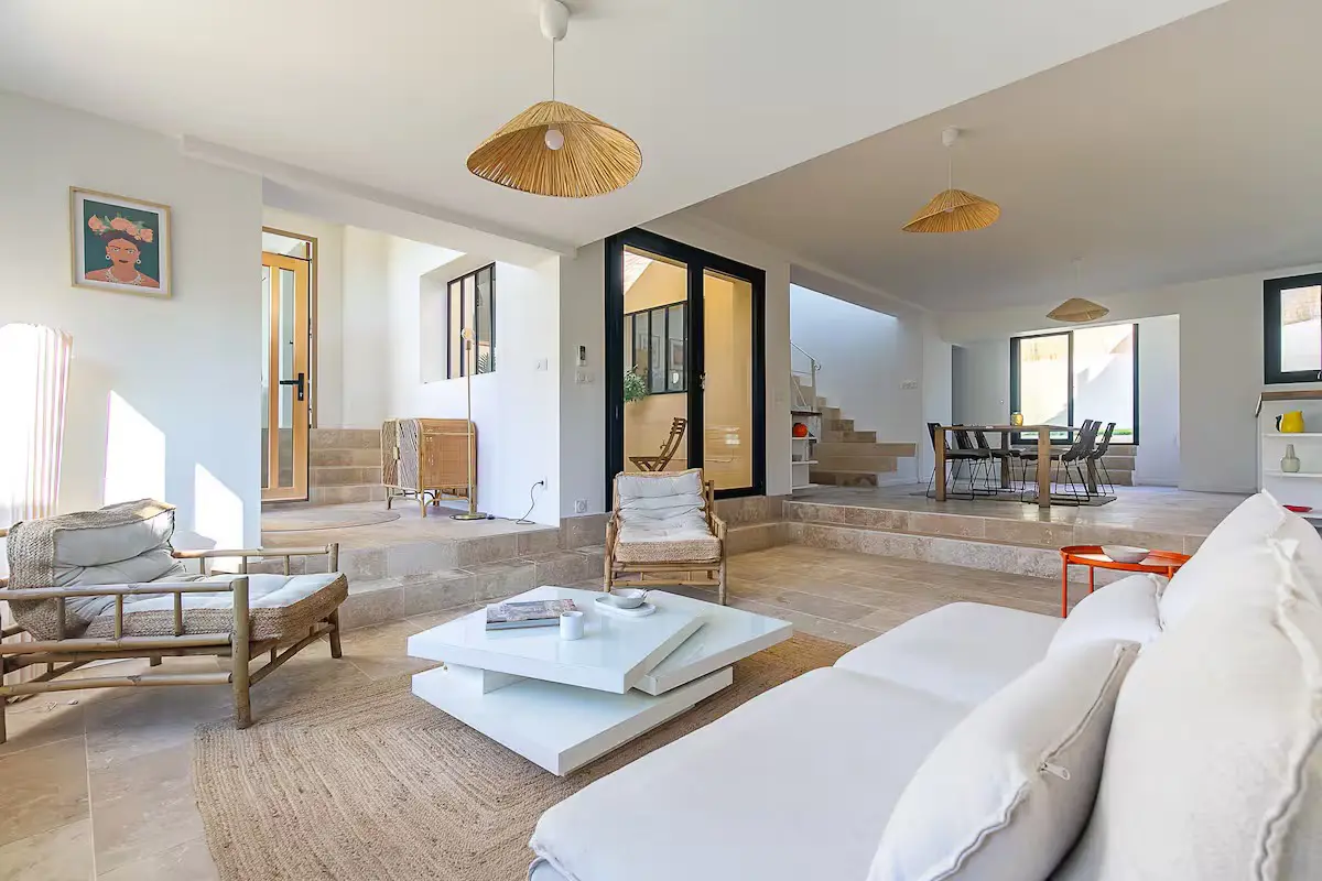 Photo 4 - Villa - 7 pièces - 5 Chambres - 180m2 - Jardin - Piscine - Dépendance - Aix-en-Provence 