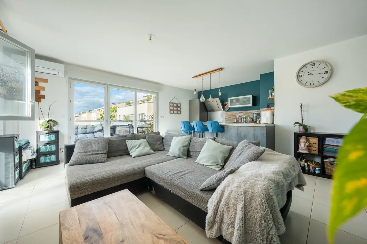 Photo 2 - Appartement 4 pièces Terrasse et Stationnement