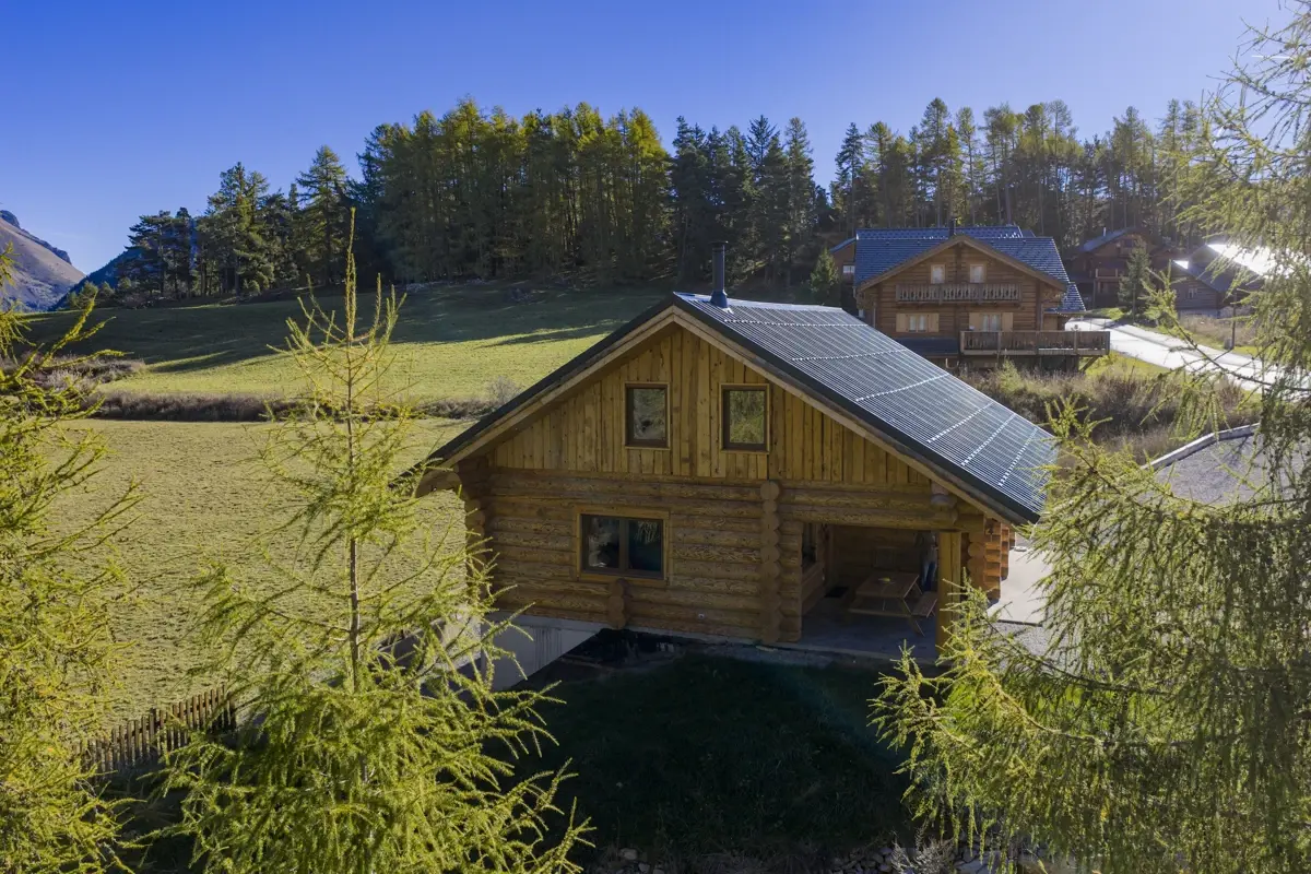 Photo 1 - Chalet style canadien de 150 m2 à la Joue du Loup
