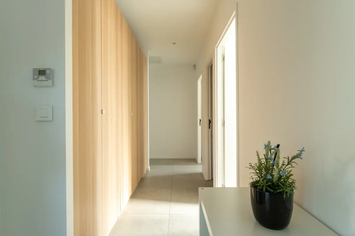 Photo 4 - Villa contemporaine de plain-pied à Éguilles 6 pièces - piscine - pool house - garage 