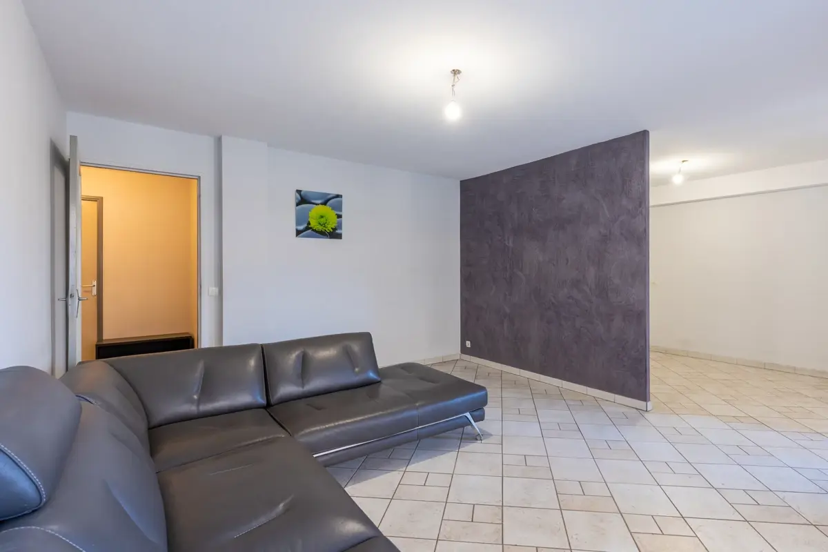 Photo 3 - EXCLUSIVITE - Appartement T5 - Secteur Chartreux