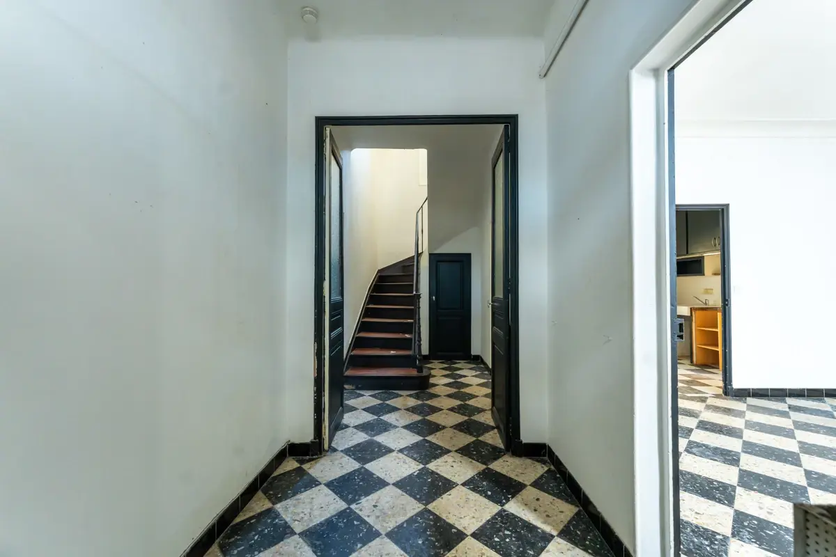 Photo 3 - Exclusivité - Maison de ville - Allées Provençales - 130m2 - À rénover - Garage - Jardin - Aix-en-Provence