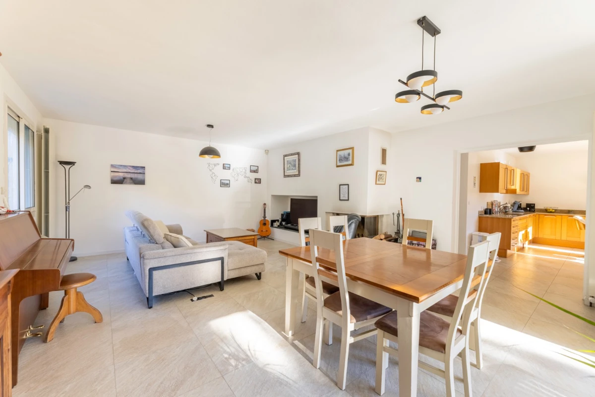 Photo 3 - Maison 5 pièces à Simiane-Collongue au calme absolue