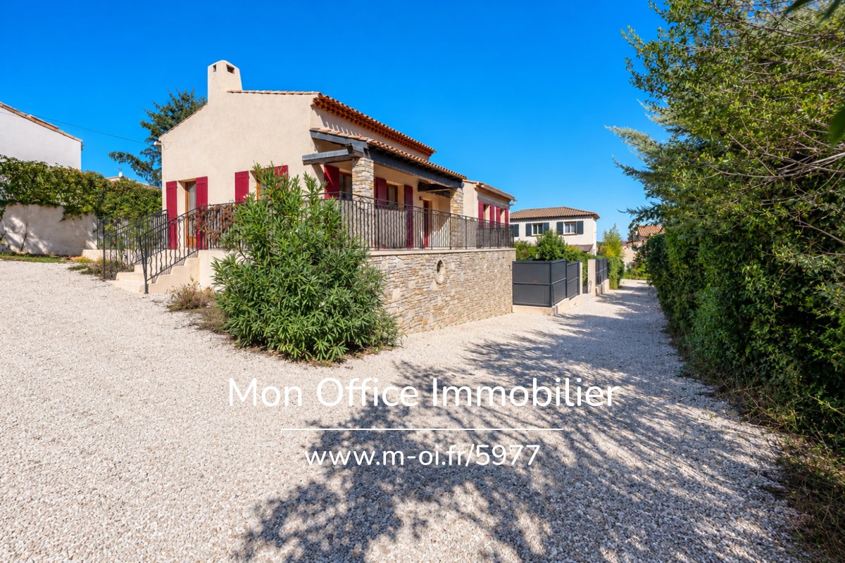 Maison avec belle vue dominante - Piscine et pool-house - Proche Aix à ROGNES — 4
