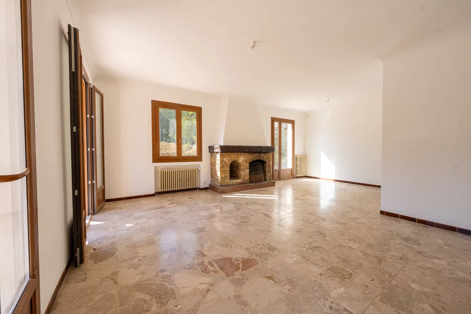 Photo 5 - Cabriès – Haut de villa T5 de 124 m² avec jardin, terrasse et 3 stationnements
