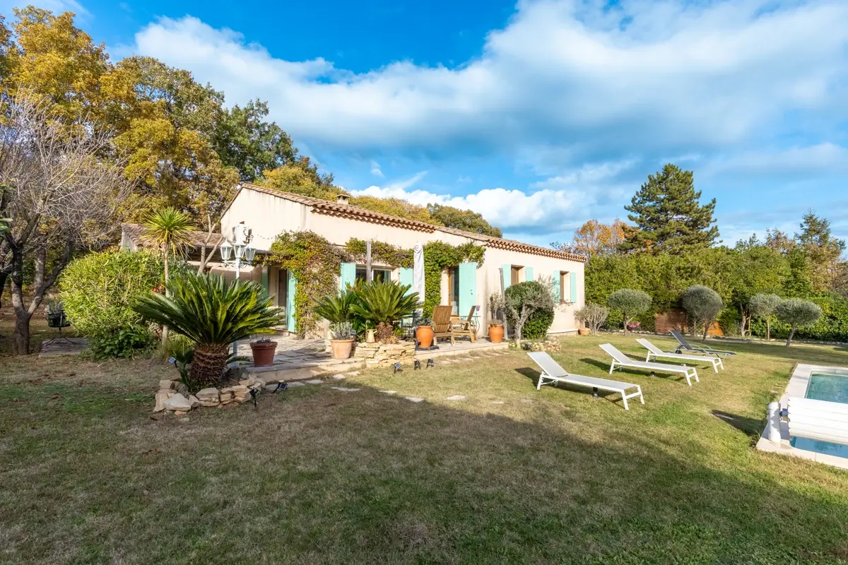 Photo 1 - Maison 4 pièces+ garage+ piscine+ calme