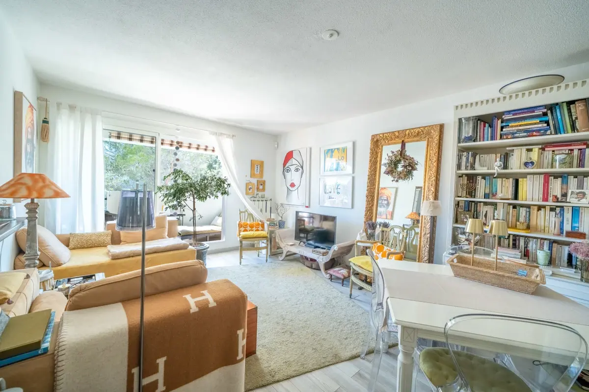 Photo 1 - Appartement T3 lumineux avec terrasse de 12m² – Quartier Vasarely – Aix-en-Provence