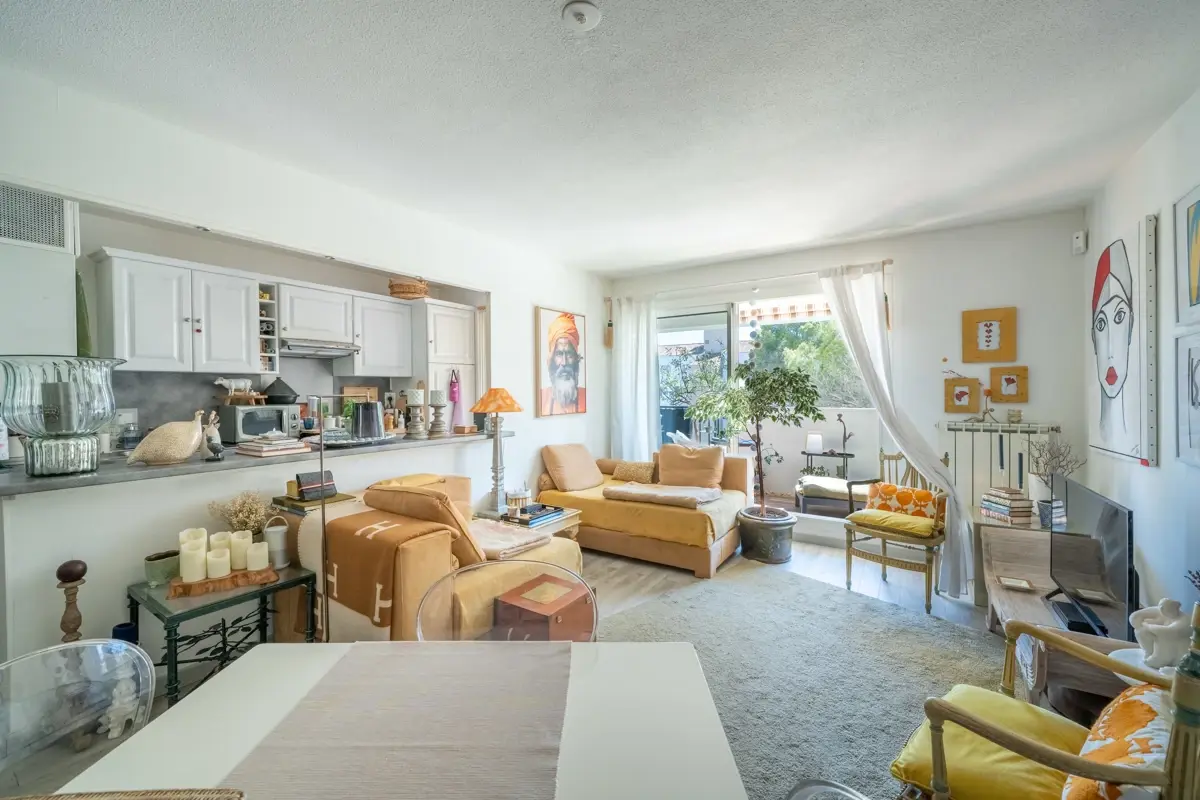 Photo 2 - Appartement T3 lumineux avec terrasse de 12m² – Quartier Vasarely – Aix-en-Provence