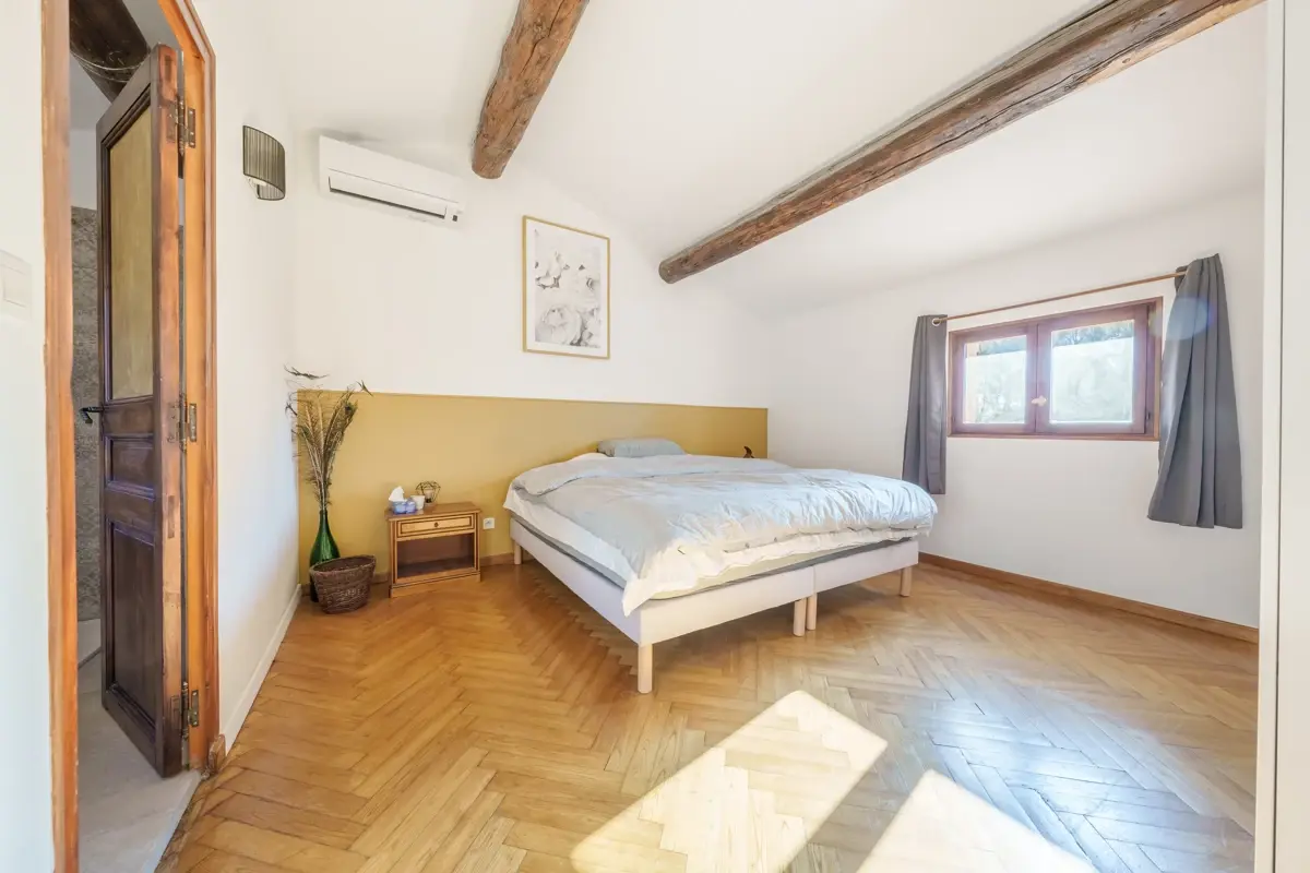 Photo 5 - Maison 200m2 sur terrain de 10 000m2 - Venelles