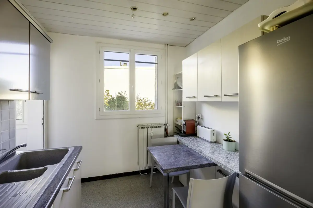 Photo 4 - T4 aménagé en T3 lumineux avec vue dégagée